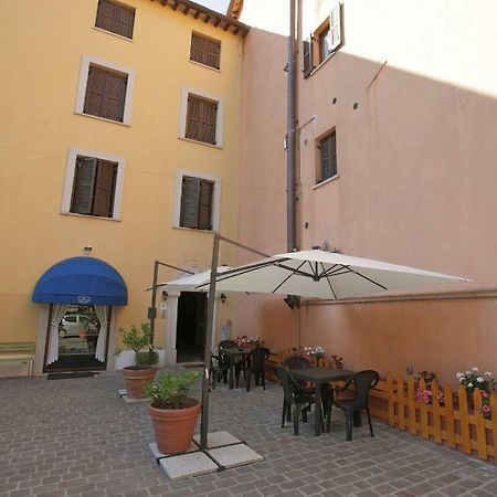 Il Cavallino فوسومبرون المظهر الخارجي الصورة